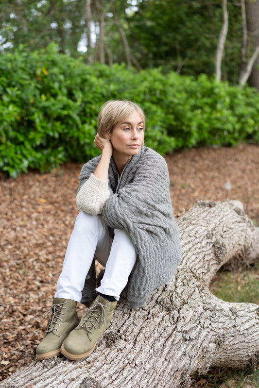 Alpaca Textured Wrap – Grey