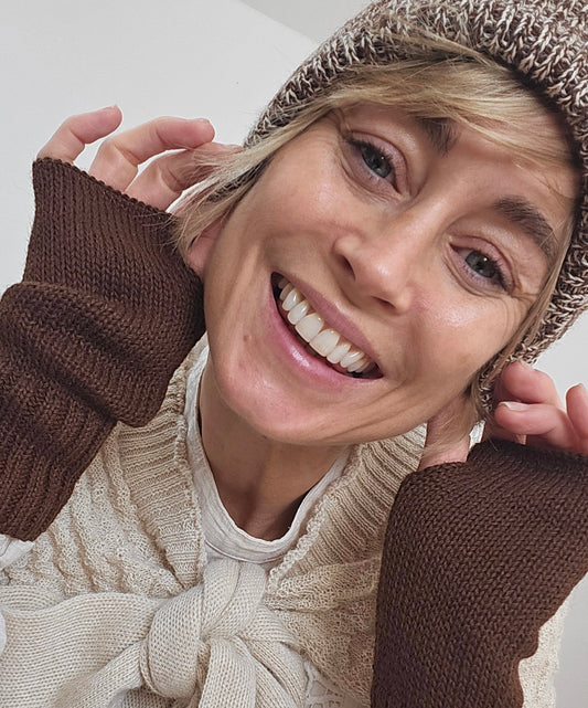 Alpaca Apparel hats, handwarmers and capelets. 100% UK Alpaca